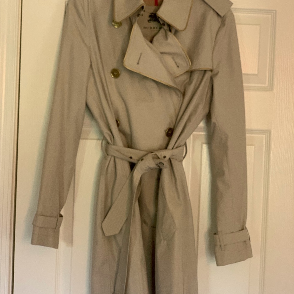 Burberry Women’s Over the knee Trench